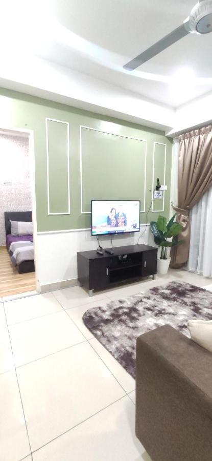 Dperdana -Dinies Pool,Wifi, Centre Of Kota Bharu, 4-5 Pax Apartment Exterior photo