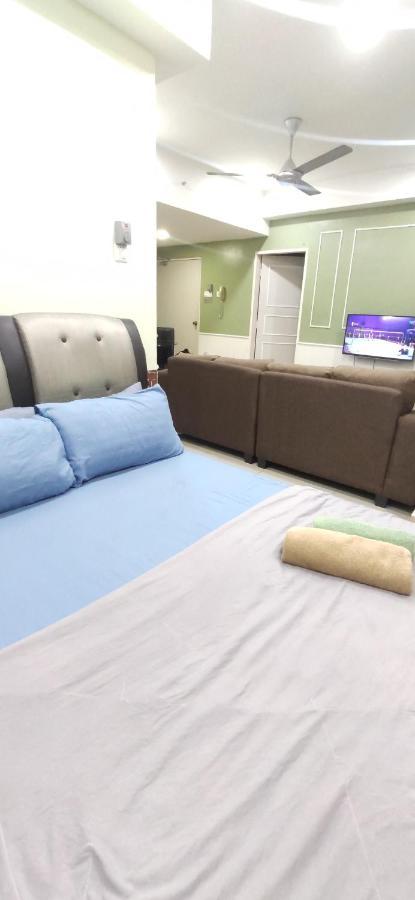 Dperdana -Dinies Pool,Wifi, Centre Of Kota Bharu, 4-5 Pax Apartment Exterior photo
